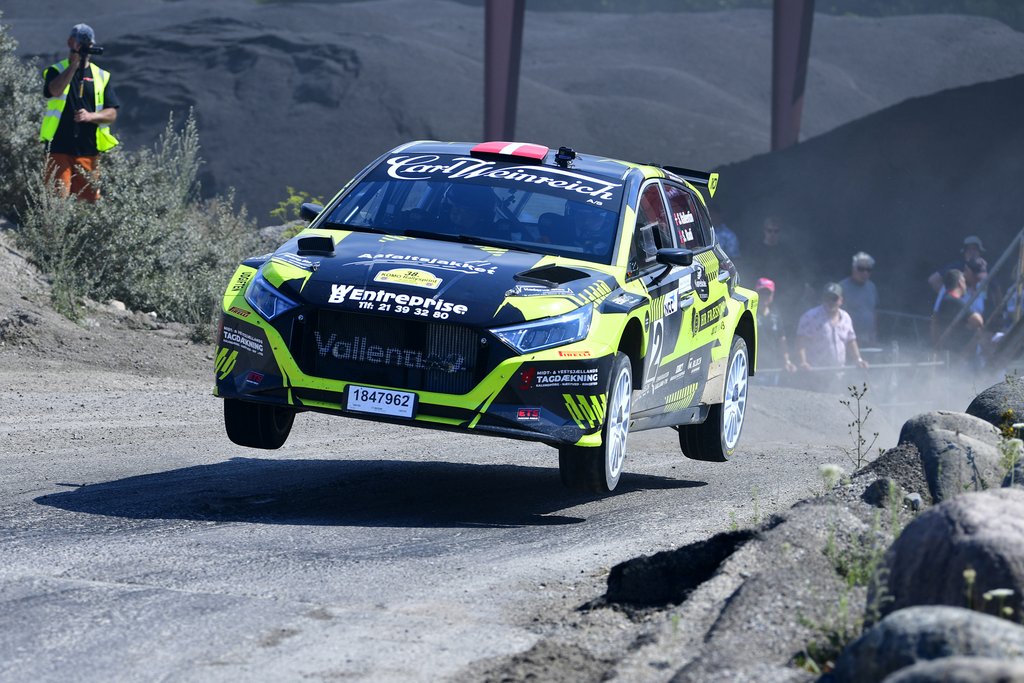 Vallentin Rallysport satser på at være flyvende i det skrappe selskab blandt de 58 biler, som er til start i lørdagens DSR-runde
(Foto: Morten Dam)